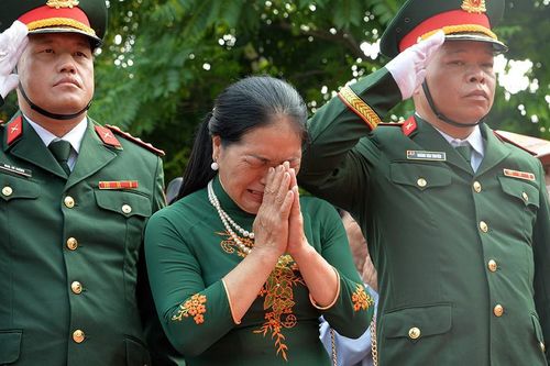93 liệt sĩ trở về với đất mẹ Vị Xuyên, người lính già nghẹn ngào chào đồng đội lần cuối