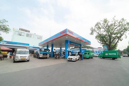 PVOIL giảm giá 350 đồng/lít xăng dầu tại 1.100 cửa hàng trên toàn quốc