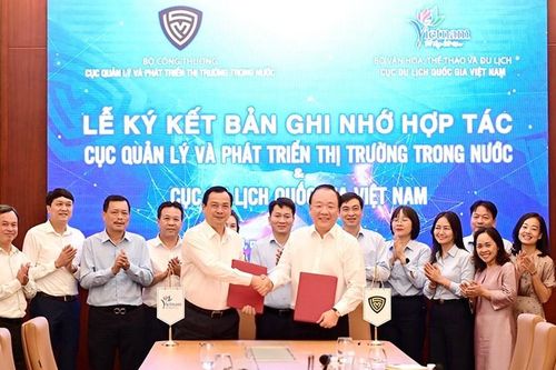 Du lịch mở rộng không gian tiêu dùng, hàng Việt tìm thêm thị trường
