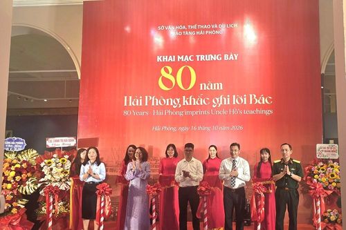 Bảo tàng Hải Phòng trưng bày chuyên đề '80 năm - Hải Phòng khắc ghi lời Bác'