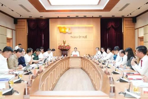 Huế đặt hàng nghiên cứu khoa học, phát triển nguồn nhân lực chất lượng cao với Đại học Huế