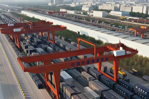 Chưa đến 9 năm, tàu hàng liên vận Việt-Trung vận chuyển hơn 110.000 TEU hàng hóa