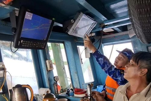 Khắc phục khó khăn, quyết tâm chống khai thác IUU