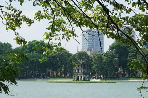 Thời tiết hôm nay (16-10): Bắc Bộ có mây, có mưa vài nơi, sáng sớm có nơi có sương mù, ngày nắng, gió nhẹ