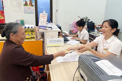 Đề xuất giảm tuổi hưởng trợ cấp hưu trí xã hội xuống 70
