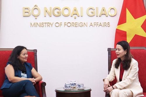 Thứ trưởng Ngoại giao Nguyễn Minh Hằng trao đổi về hợp tác Việt Nam - Hoa Kỳ và công tác chuẩn bị Năm APEC 2027