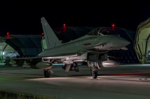 Bảo vệ huyết mạch năng lượng: Pháp đưa khí tài quân sự tới Saudi Arabia, châu Âu thận trọng hỗ trợ