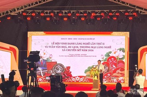 Hà Nội khai mạc Lễ hội vinh danh làng nghề lần thứ 2 tại Chuyên Mỹ
