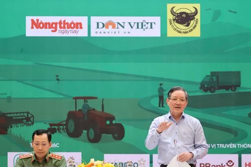 Đối thoại với nông dân để tháo gỡ những vấn đề từ cơ sở