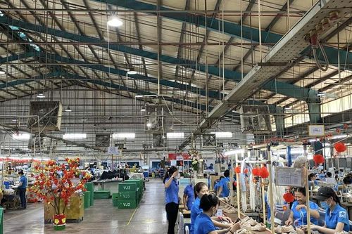 Hải quan khu vực XVIII thu ngân sách tăng 17,7% so với cùng kỳ năm trước