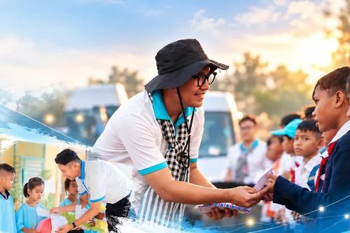 Bài cuối: Tự tạo vắc-xin, lan tỏa điều tử tế