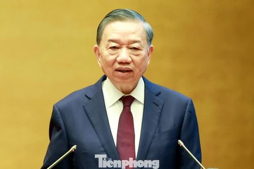 Việc bố trí lại cán bộ không chờ hết nhiệm kỳ, không gây xáo trộn tùy tiện