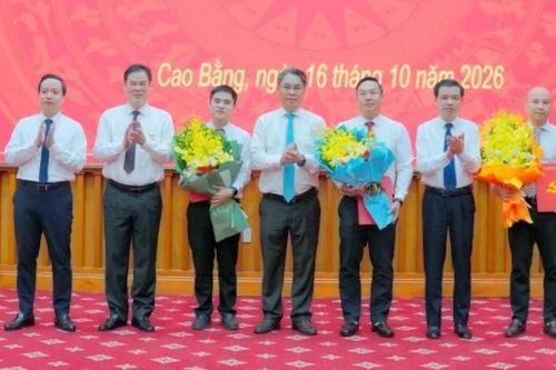 Cao Bằng bổ nhiệm hai giám đốc sở