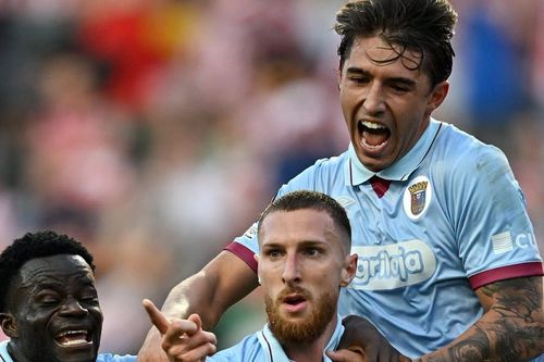 AC Milan và Leverkusen đại thắng, Juventus vượt khó sân khách