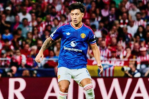 Barca chiêu mộ Lisandro Martinez sau mâu thuẫn MU