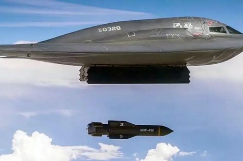 Mỹ cân nhắc dùng 'mẹ của các loại bom' tấn công Iran: Giải mã công nghệ bom GBU-43/B MOAB