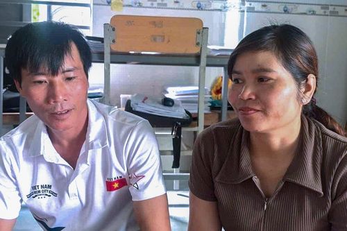 Học tiếng Mnông để cưới vợ, làm trưởng buôn ở vùng biên Đắk Lắk