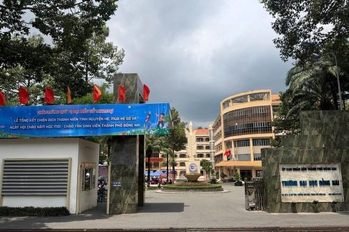 Giảng viên Trường Đại học Đồng Nai không giảng dạy nhưng vẫn nhận 240 triệu đồng tiền lương