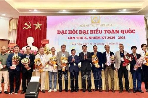 Họa sĩ Đào Quốc Huy được bầu làm Chủ tịch Hội Mỹ thuật Việt Nam khóa X