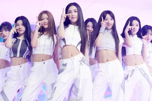 Nhóm nhạc nữ mới của Lee Soo Man 'vượt mặt' NewJeans