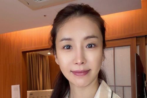 Nữ diễn viên Han Da Gam xúc động chia sẻ sau khi làm mẹ ở tuổi U50