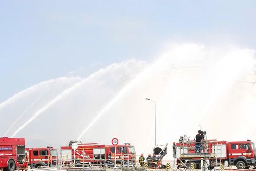 Hàng trăm cán bộ, chiến sĩ diễn tập PCCC