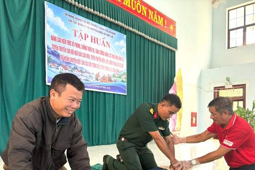 Nam Giang nâng cao năng lực phòng, chống thiên tai