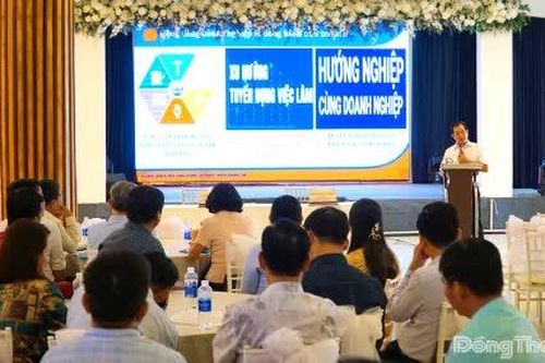 Đồng Tháp: Tọa đàm định hướng nghề nghiệp, kết nối việc làm cho học sinh, sinh viên