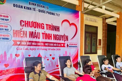 Gần 100 cán bộ, người lao động Đoàn Kinh tế - Quốc phòng 717 hiến máu tình nguyện