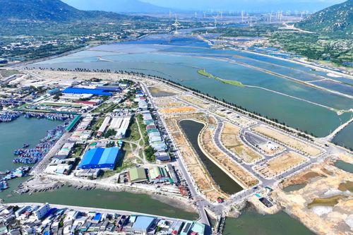 Kỳ họp thứ 3, HĐND tỉnh: Đầu tư công giai đoạn 2026-2030: Sớm đưa tỉnh Khánh Hòa trở thành thành phố trực thuộc trung ương