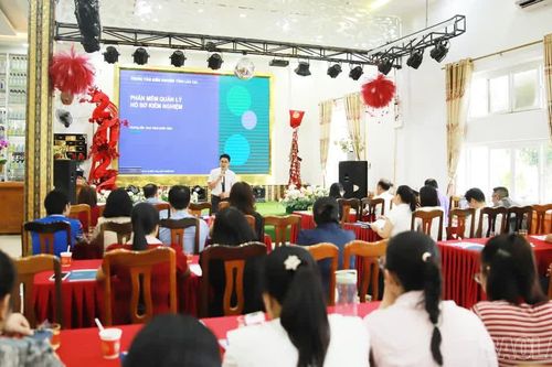 Hội thảo "Ứng dụng chuyển đổi số trong quản lý hồ sơ kiểm nghiệm thuốc, mỹ phẩm"
