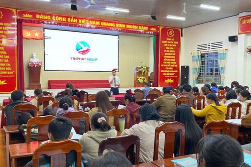 Đưa thông tin thị trường lao động và cơ hội việc làm đến với người lao động vùng dân tộc thiểu số