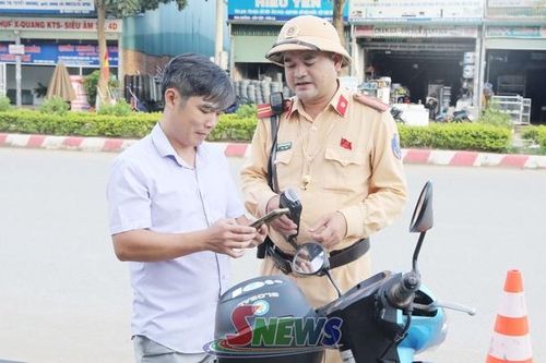 Giữ gìn trật tự ATGT vùng biên