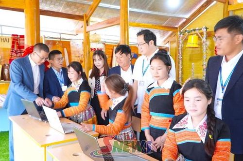 Phiêng Cằm đẩy mạnh chuyển đổi số trong cải cách hành chính