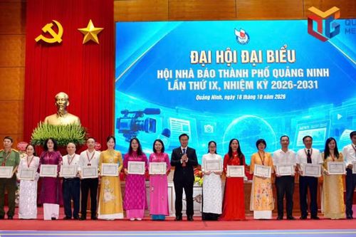 Đại hội đại biểu Hội Nhà báo thành phố Quảng Ninh lần thứ IX tiến hành phiên làm việc thứ Nhất