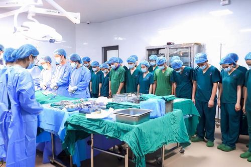Từ nỗi đau mất người thân, gia đình nữ giáo viên trao đi hy vọng sống