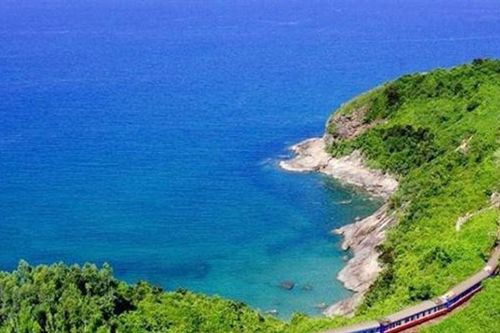 Tuyến tàu Huế - Đà Nẵng vào top 10 chuyến tàu hỏa đẹp nhất thế giới năm 2026
