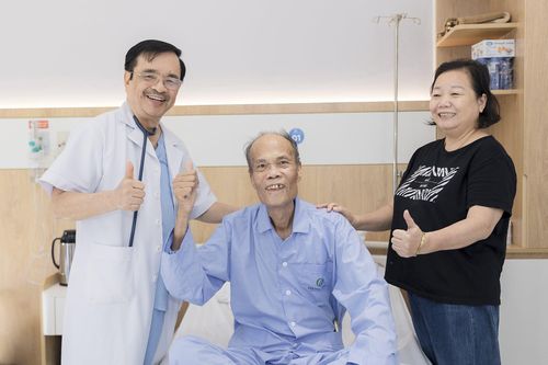 Bệnh nhân nước ngoài suy tim nặng cải thiện sau khi cấy máy tạo nhịp 3 buồng