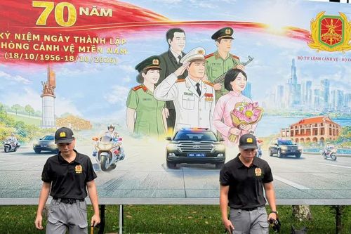 Chuyện 'rèn binh' chó nghiệp vụ của Cảnh vệ miền Nam
