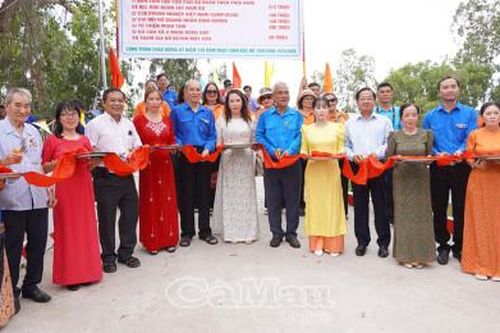 Khánh thành cầu Khu Đoàn Tây Nam Bộ tại xã U Minh