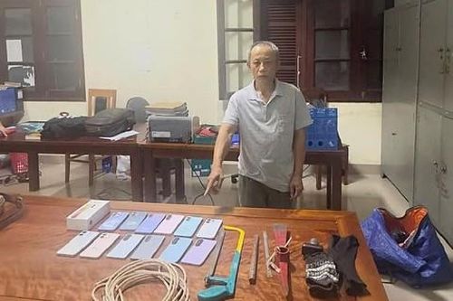 Vừa thụ án 16 năm tù xong, tiếp tục trộm cắp 33 ĐTDĐ trị giá hơn 315 triệu đồng