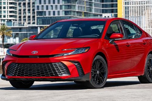 Toyota Camry 2027 ra mắt tại Mỹ, giá từ 781 triệu đồng