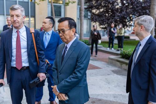 Cựu Thị trưởng Oakland bị cáo buộc đổi hợp đồng lấy hỗ trợ chính trị