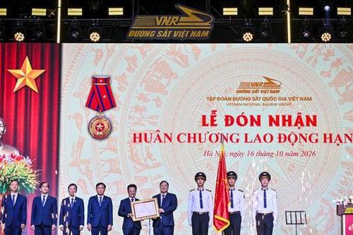 Phó Thủ tướng Thường trực Chính phủ Phạm Gia Túc: Đường sắt cần đổi mới tư duy, quản trị và năng lực tổ chức thực hiện