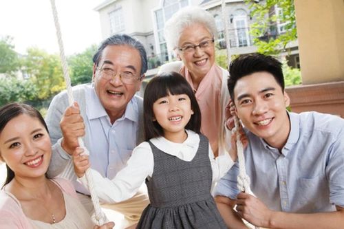 Phúc đức tại mẫu - không đổ cả gánh nặng phước họa gia đình cho người mẹ