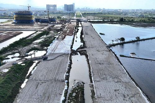 Cận cảnh dự án đường nghìn tỷ ở Huế bị nước bủa vây, thi công gặp khó
