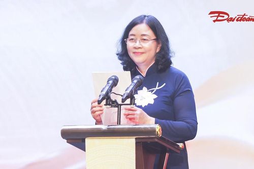 Những ngọn lửa ấm áp, thắp sáng niềm tin giúp người nghèo vươn lên