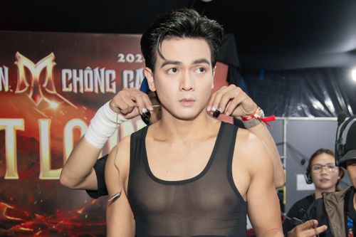 33 ca sĩ làm gì trước giờ bùng nổ sân khấu ở TP.HCM
