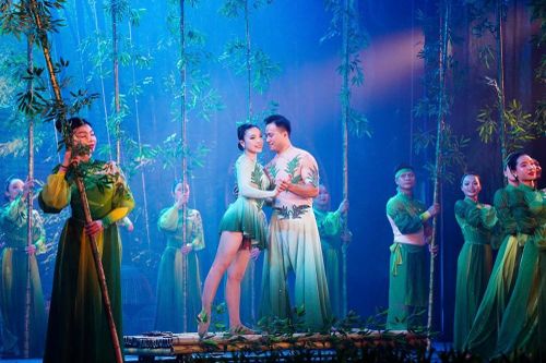 Đưa hình tượng cây tre lên sân khấu xiếc