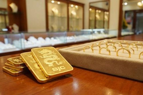 Giá vàng hôm nay (17-10): Vàng trong nước quay đầu tăng